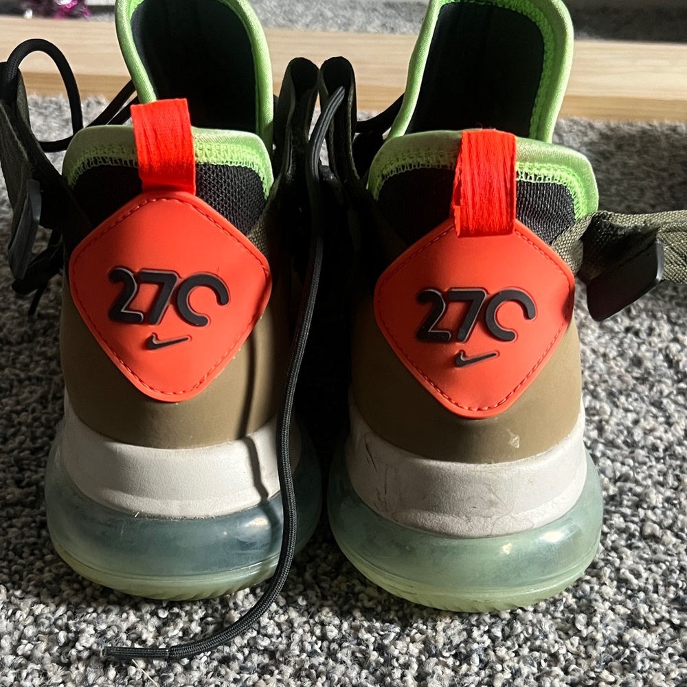 Nike Air Max 270 - Olive and Neon Red